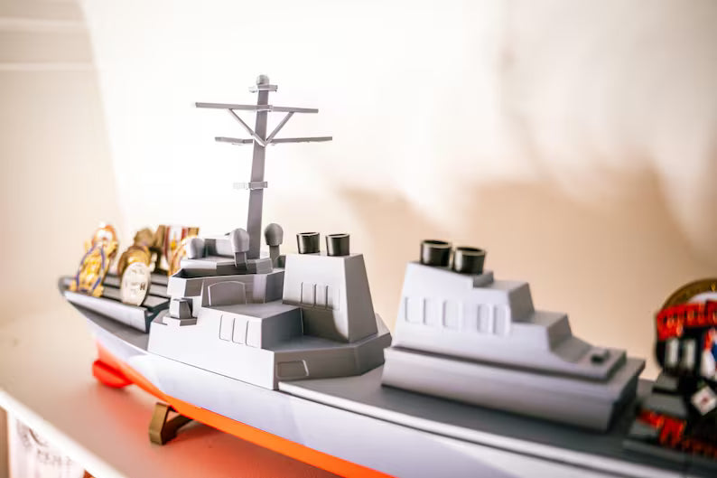 Arleigh Burke Destroyer | Navy Challenge Coin Display | Guided Missile Destroyer Desk Decor | Veteran Gift